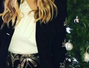 Παρουσιάστρια πόζαρε topless και προκάλεσε χαμό στο instagram (φώτο)